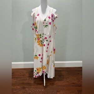Maison Tara Floral White Sleeveless Dress